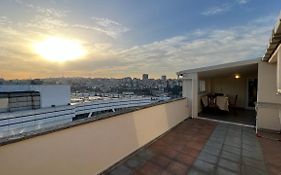 200 M2 Muhtesem Cati Kati, Roof