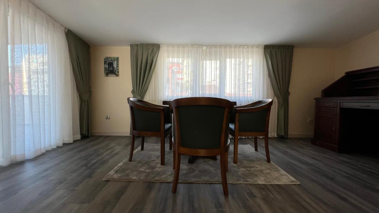 Апартаменты 200 M2 Muhtesem Cati Kati, Roof Стамбул Экстерьер фото